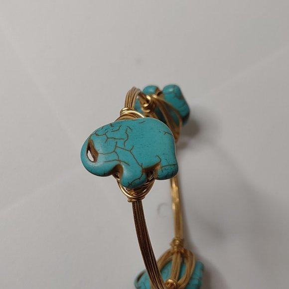 Very Small Gold Tone Wire And Blue Elephant Bracelet - Picture 9 of 10